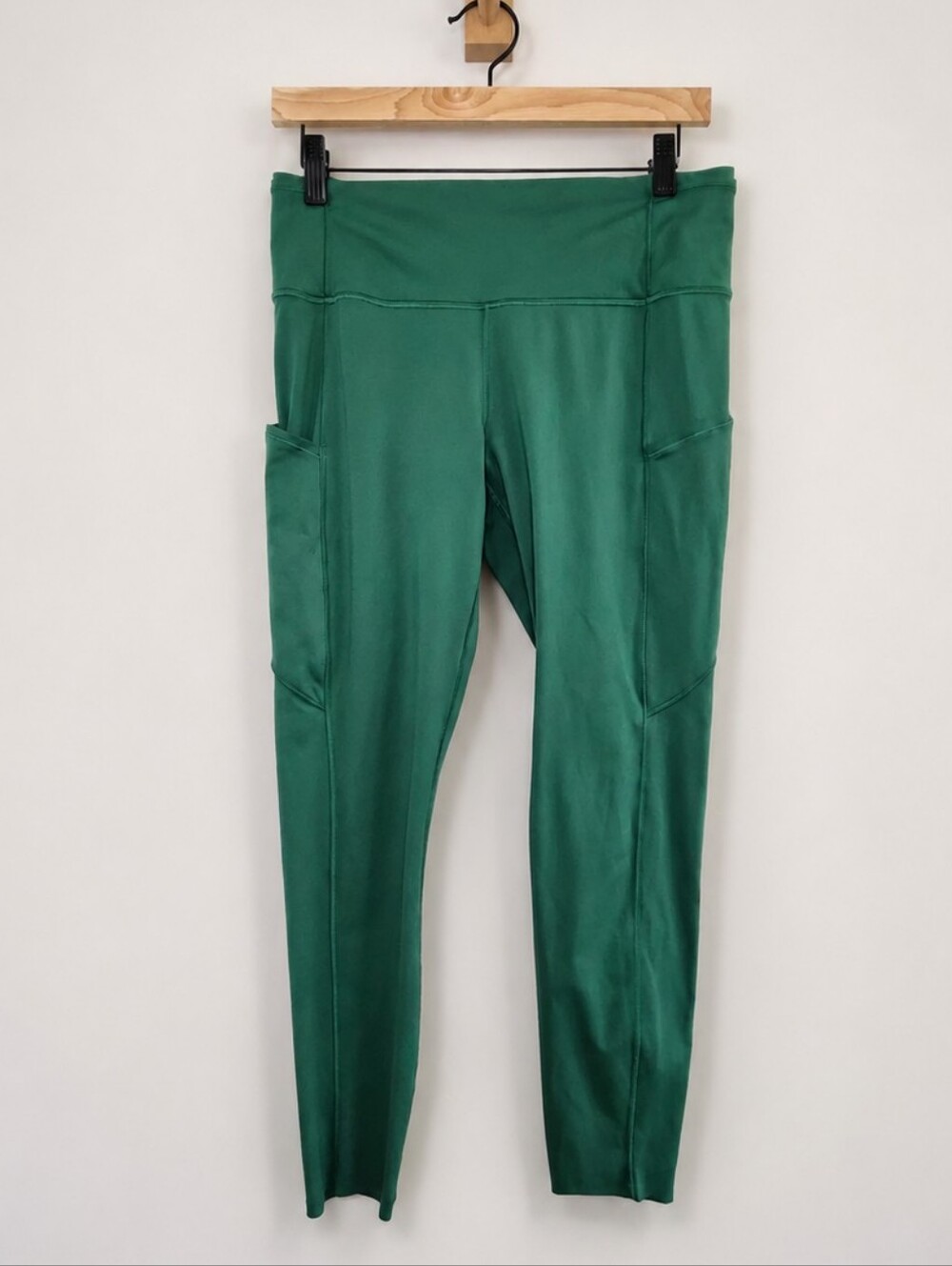 Lululemon Fast and Free High Rise Leggings Size 10 Green 25” Athletic Tights